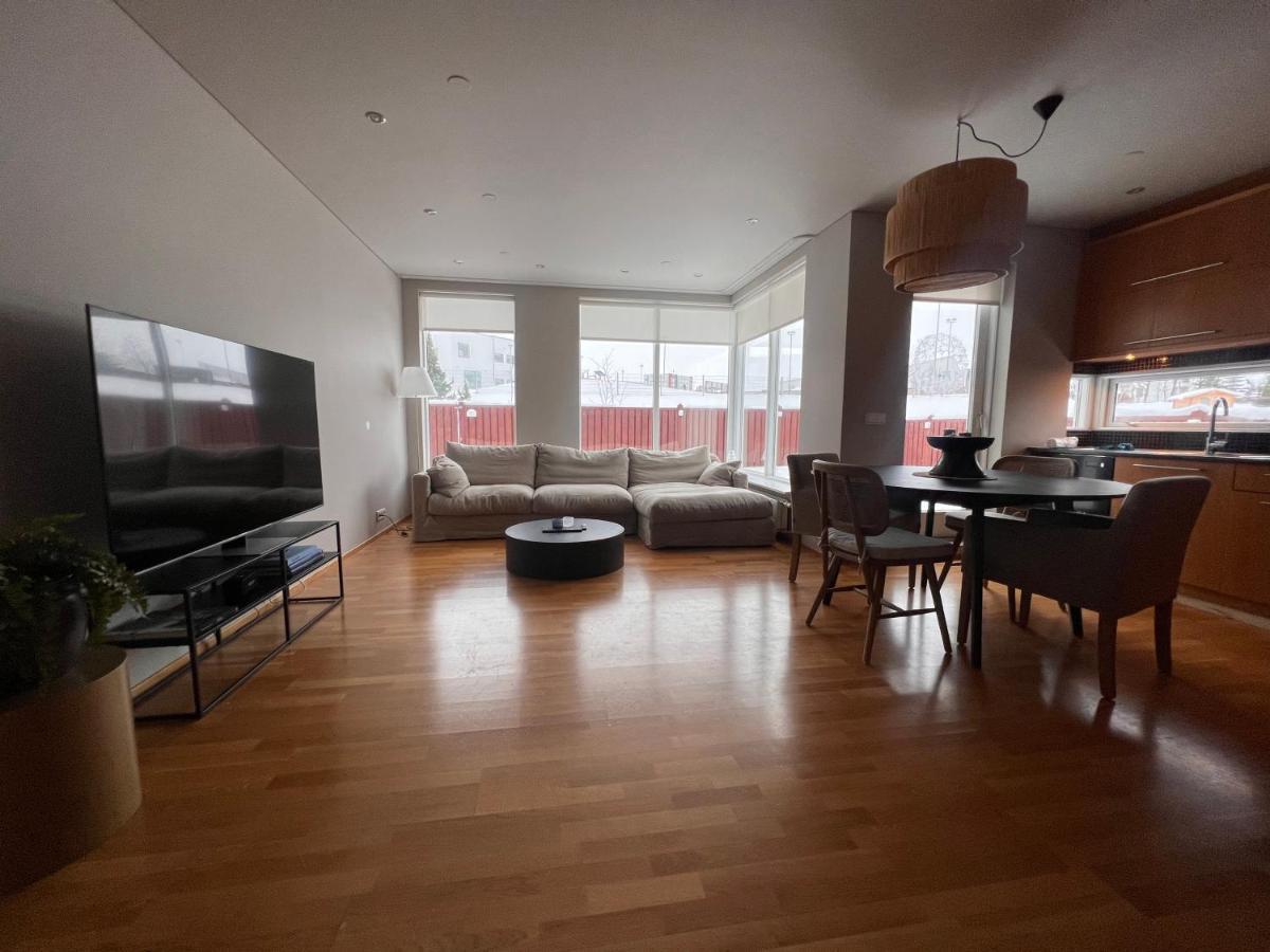 S19 - Akureyri Prime Apart. Apartment Luaran gambar
